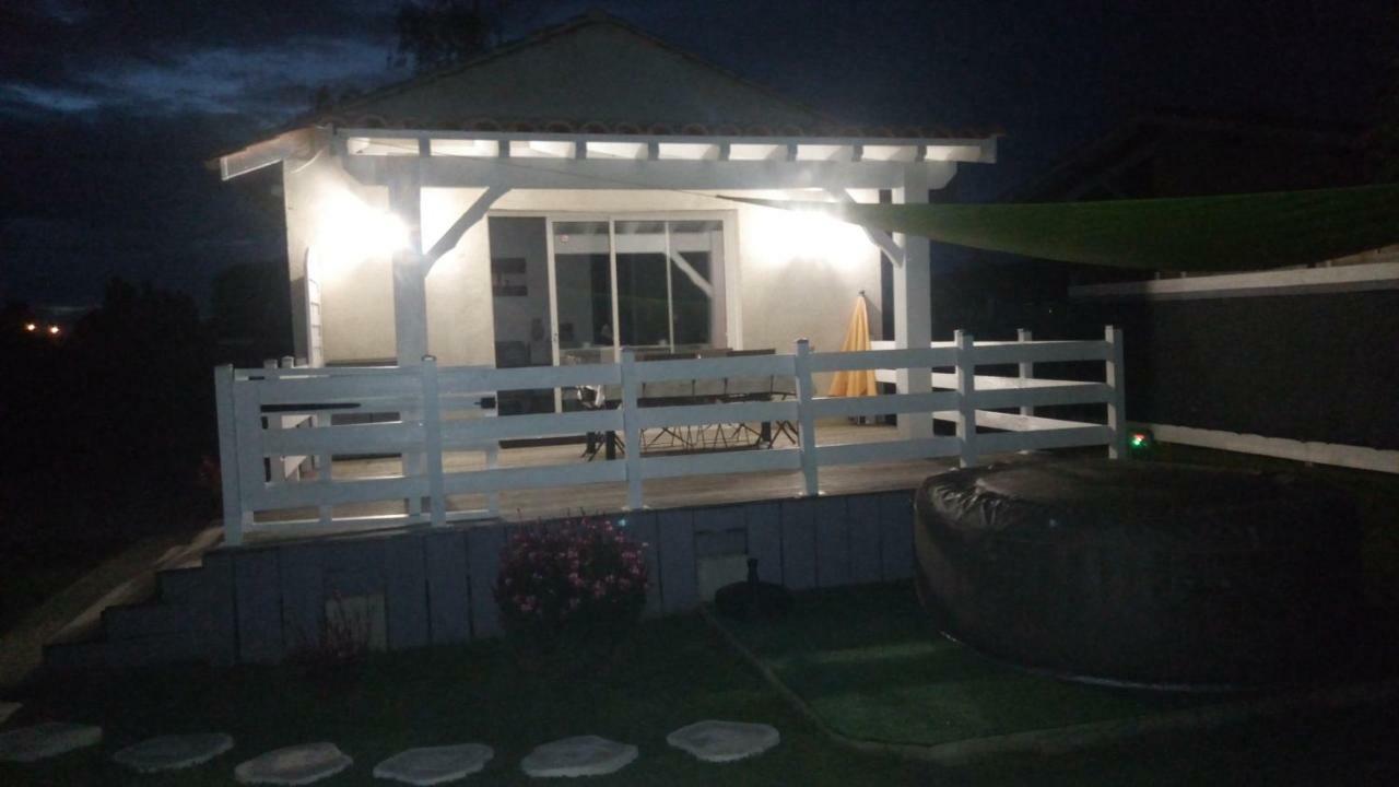 La Riviere Villa Pujols  Eksteriør billede
